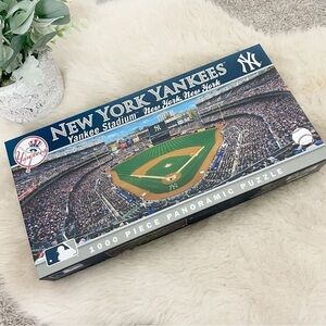 New York Yankees Stadium 1000 Piece Panoramic Puzzle